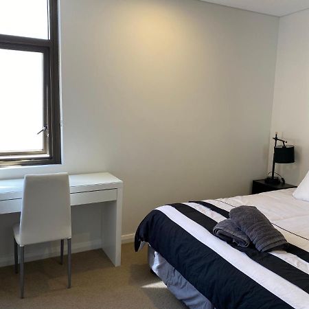 Governor Luxe 1 Bedroom Apartment In The Heart Of Barton Wifi Gym Wine Secure Parking Canberra Kingston Exterior foto