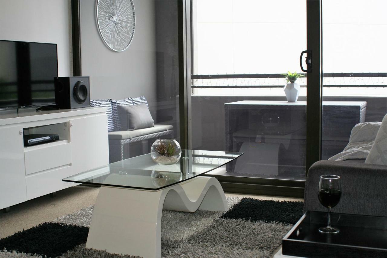 Governor Luxe 1 Bedroom Apartment In The Heart Of Barton Wifi Gym Wine Secure Parking Canberra Kingston Exterior foto
